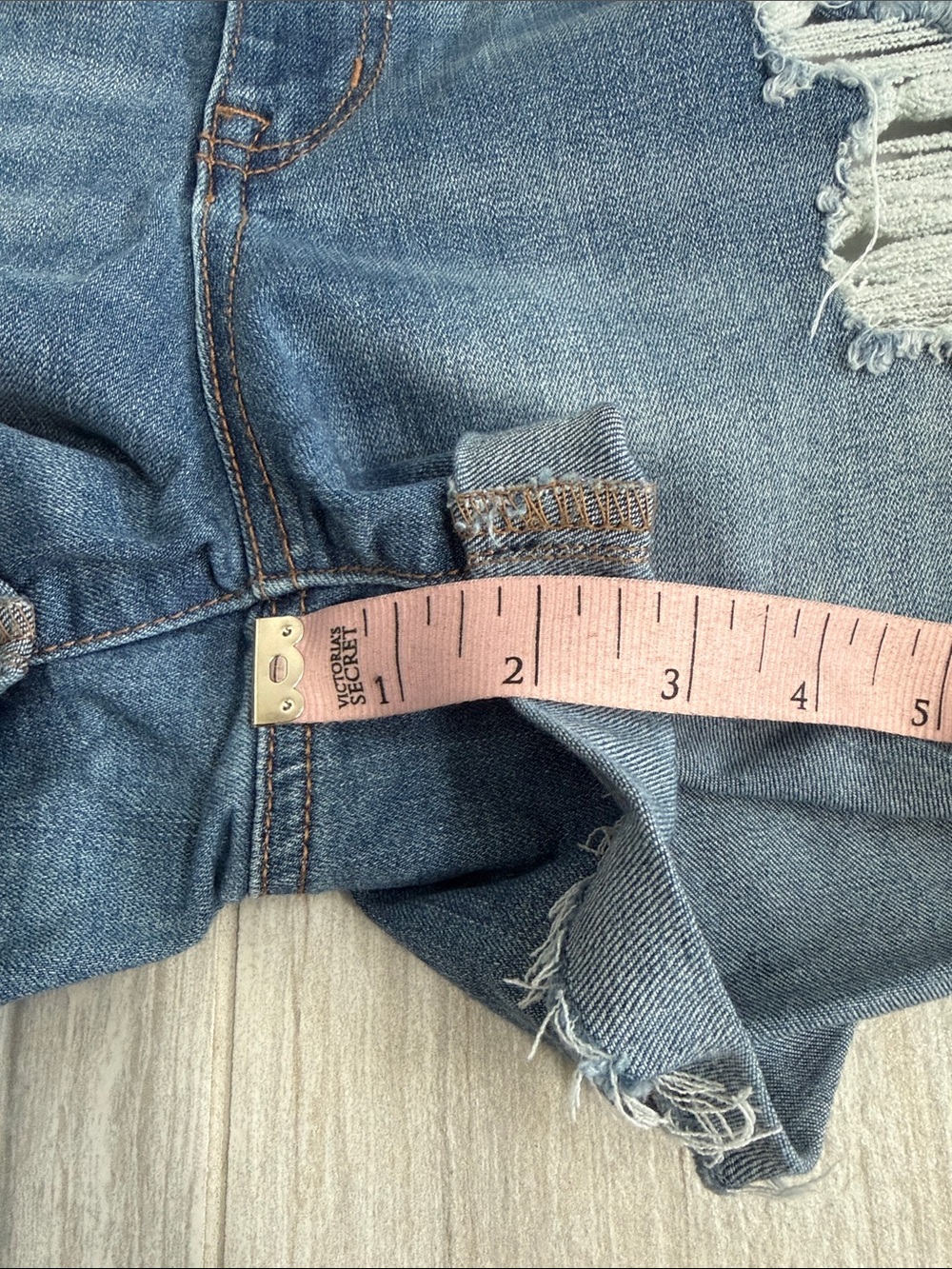Aeropostale High-Rise Midi Distressed Denim Women’s long Shorts - Blue 14 - Picture 6 of 10